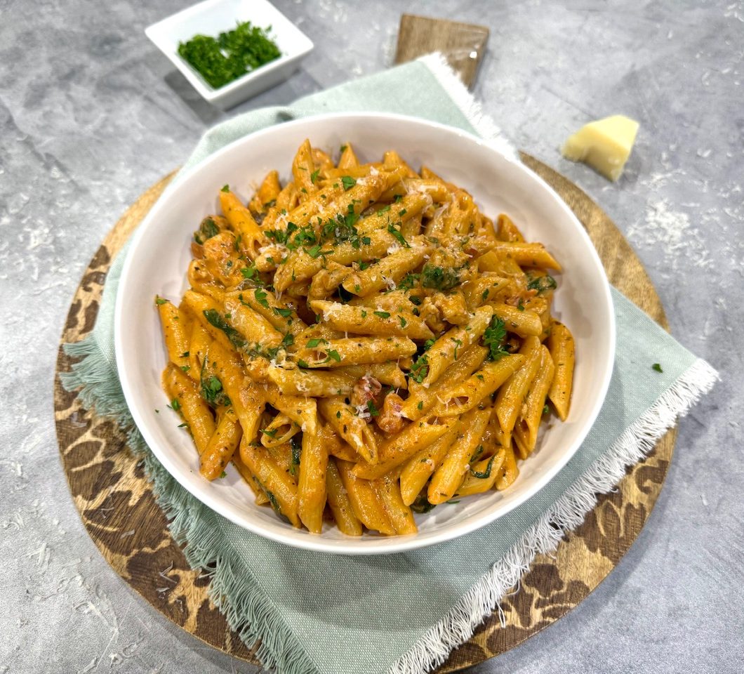 Chicken Pasta in Rosé Sauce